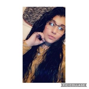 Meet your Posher, Marie